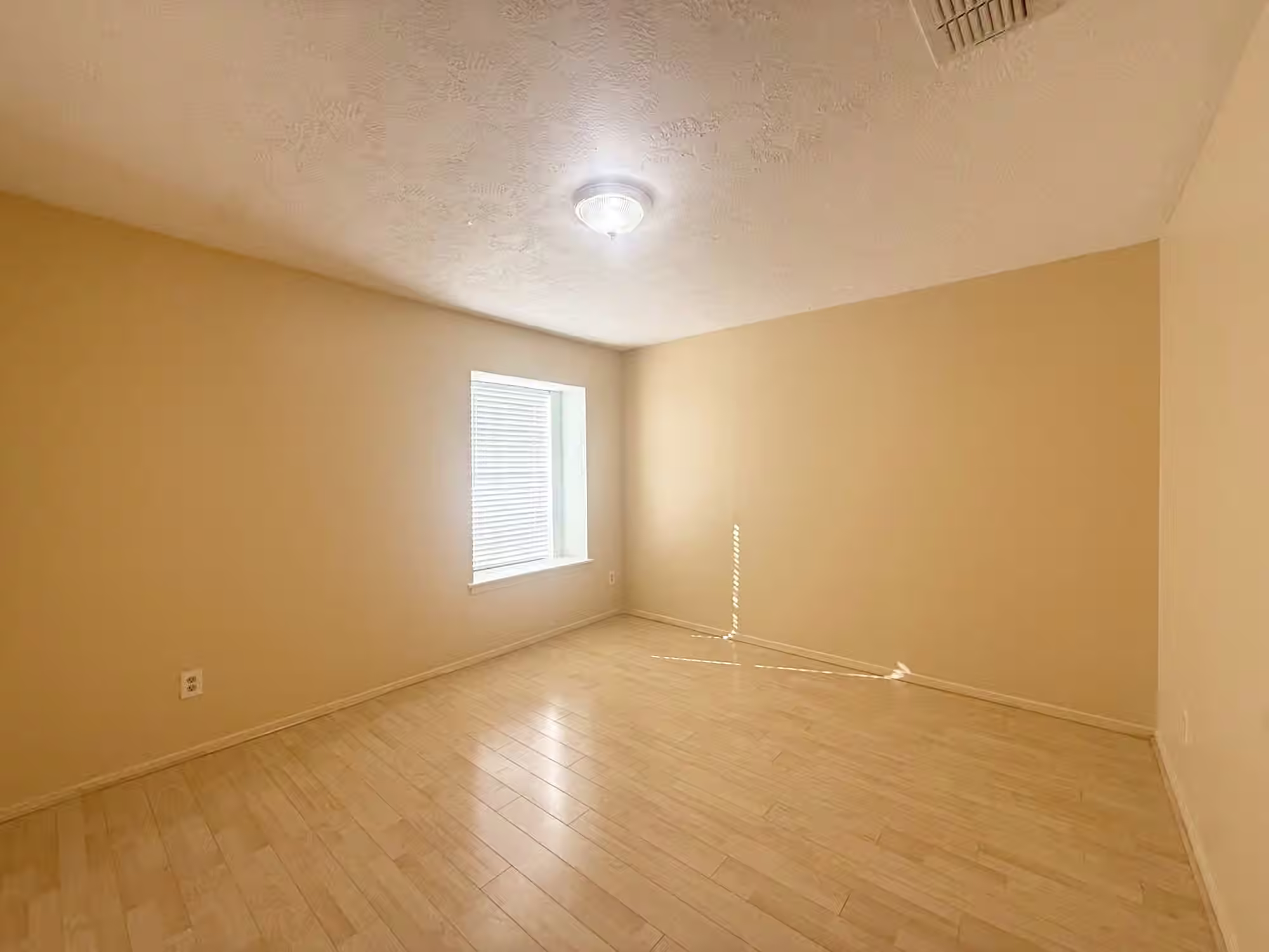 Photo 7 of 11451 Beechnut St, Houston, TX