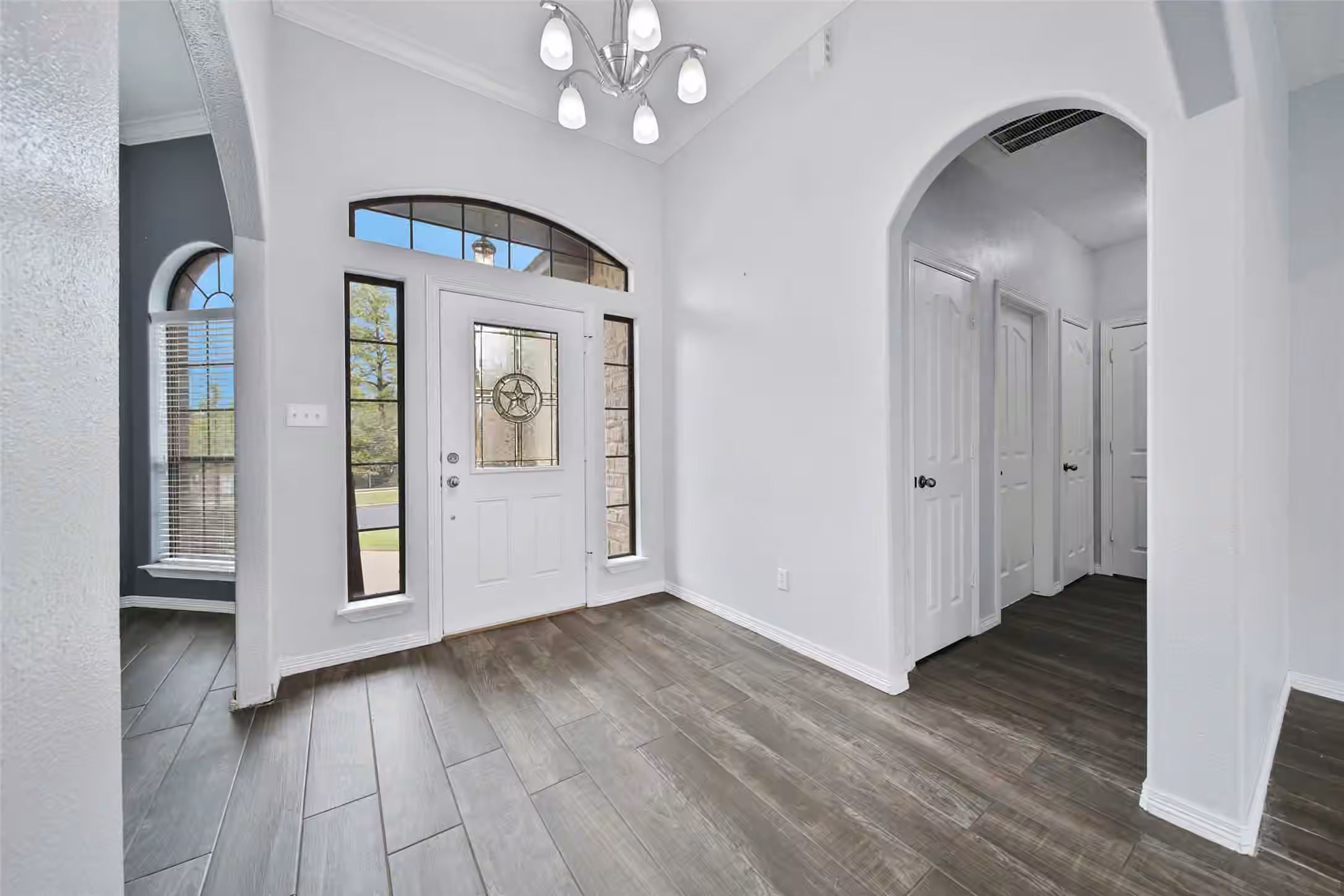 Photo 5 of 12802 Point Aquarius Boulevard, Willis, TX