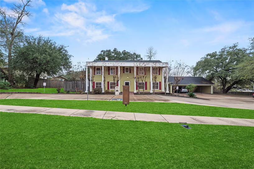 Photo 6 of 1106 Avenue O, Huntsville, TX
