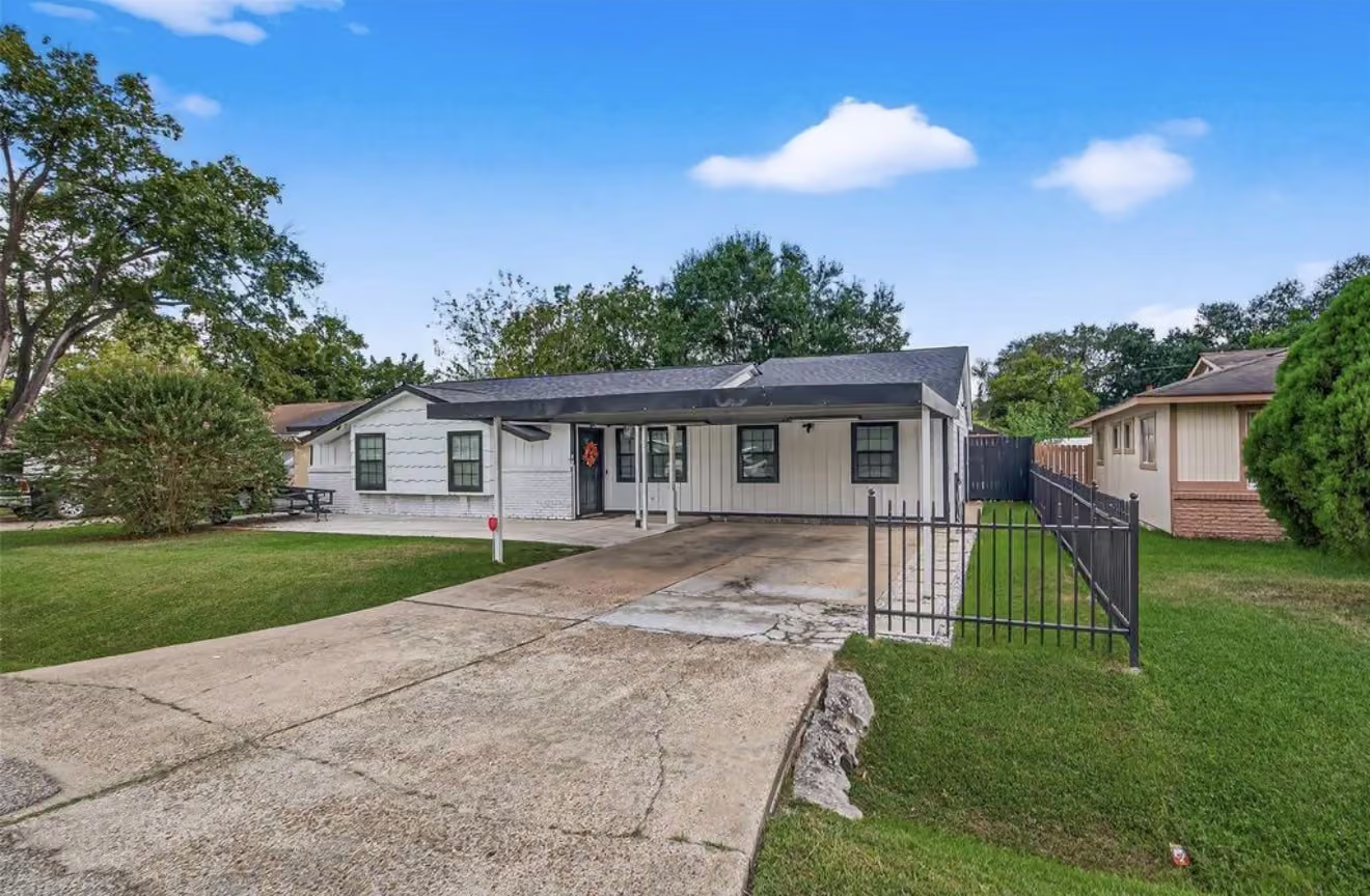 Photo 2 of 1246 Mitchell Road, Houston, TX