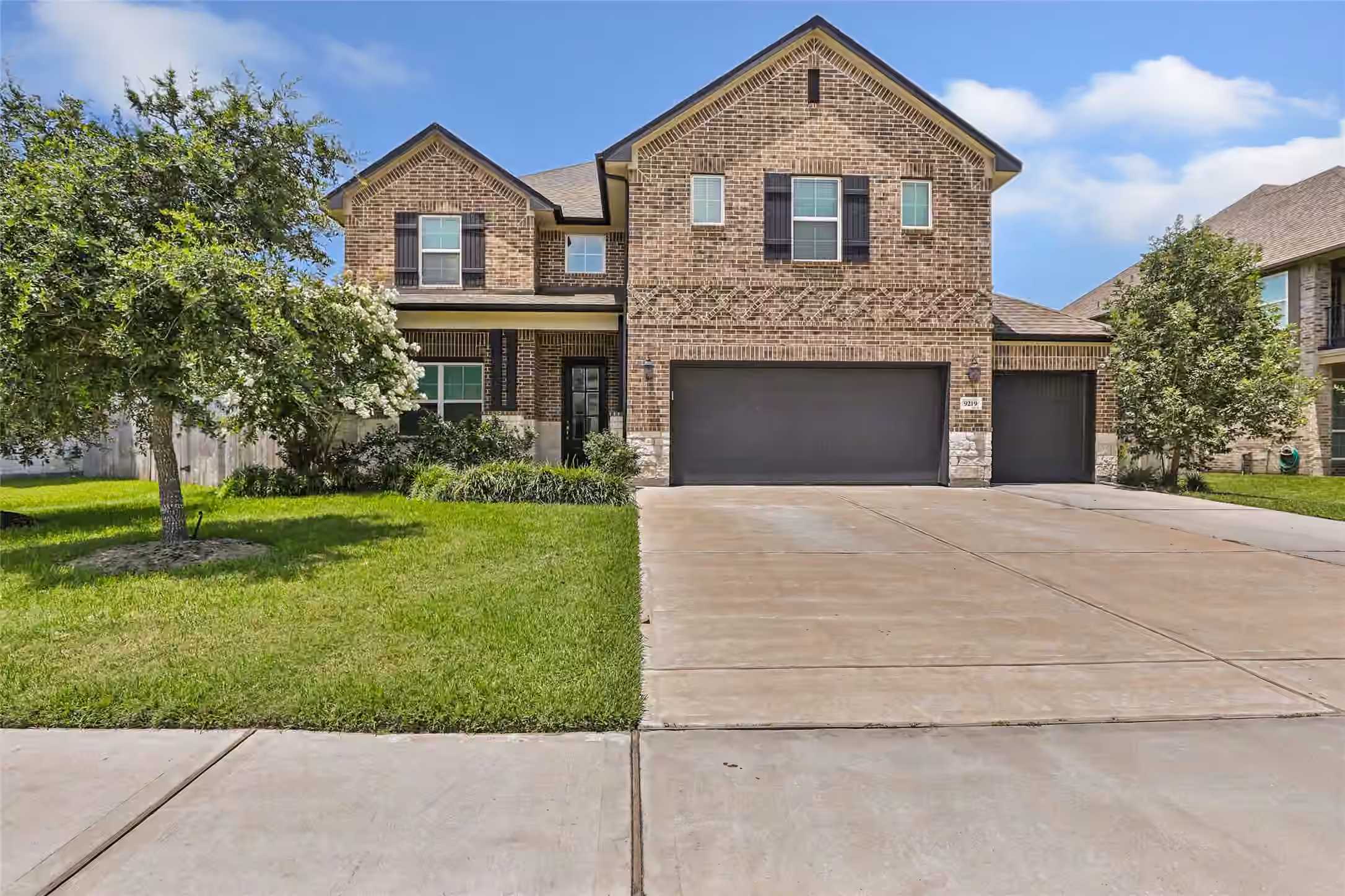 Photo of 9219 Joe Louis Drive, Baytown, TX