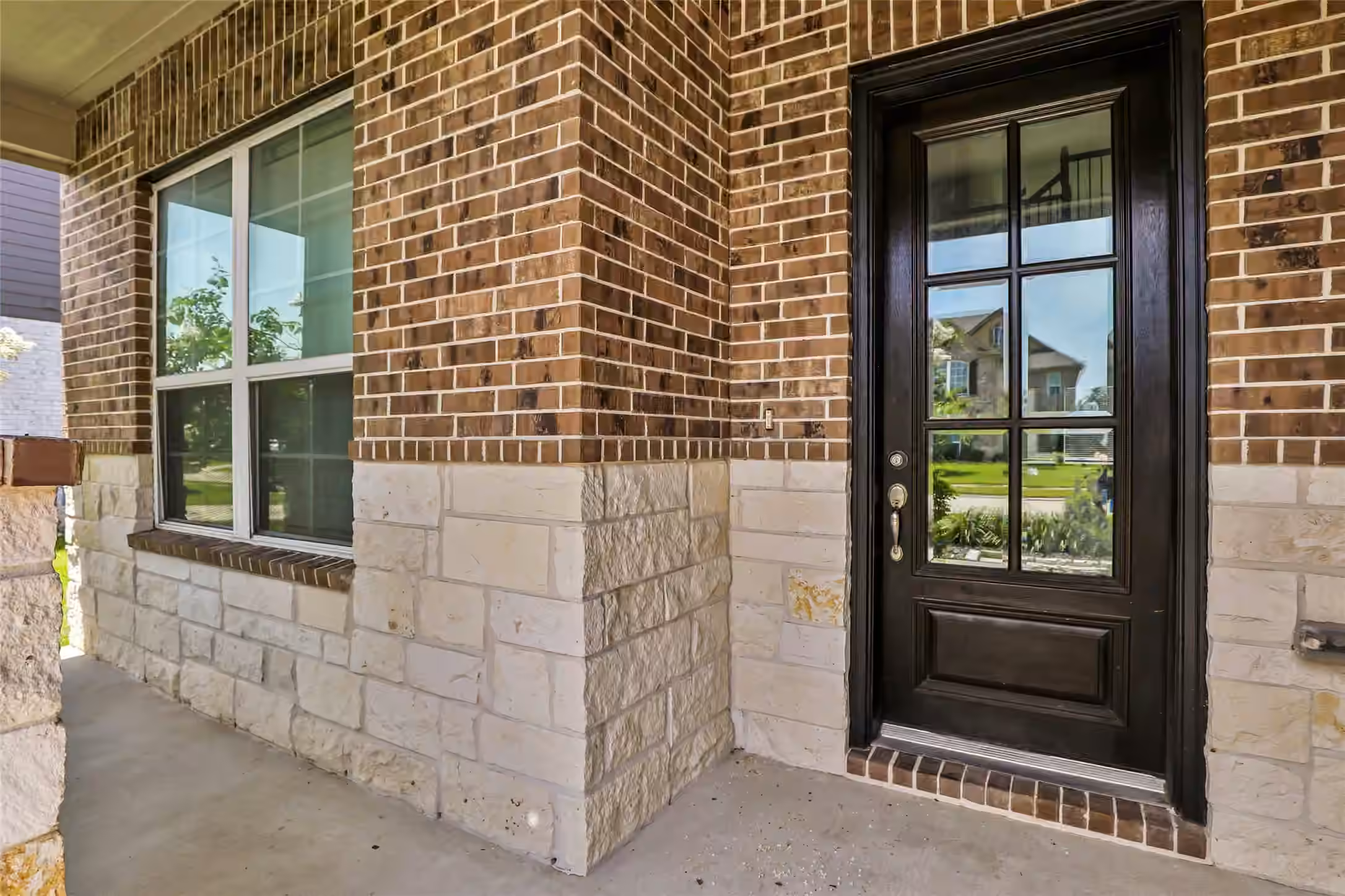 Photo 3 of 9219 Joe Louis Drive, Baytown, TX
