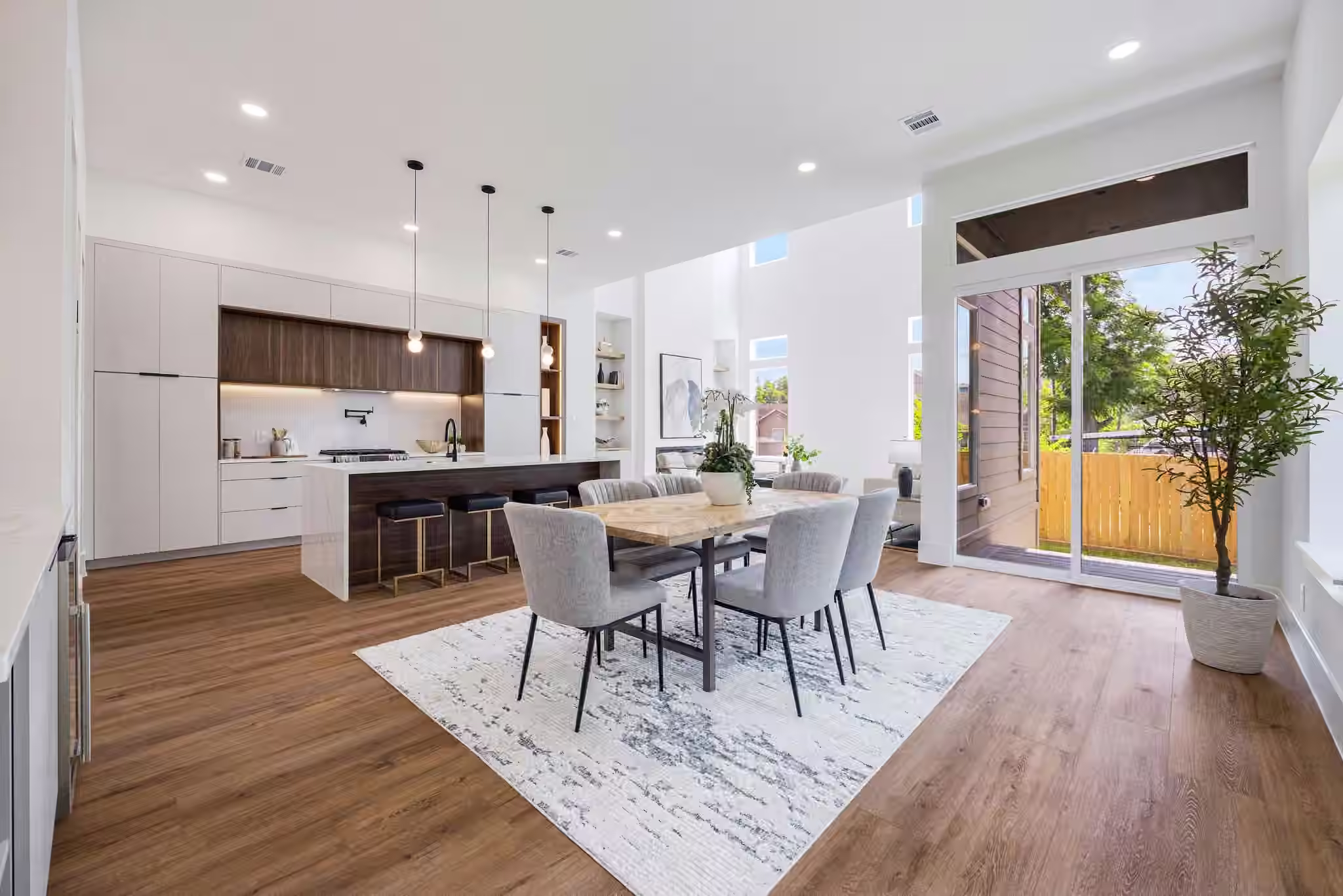 Photo 3 of 3505 Rogers Street, Houston, TX