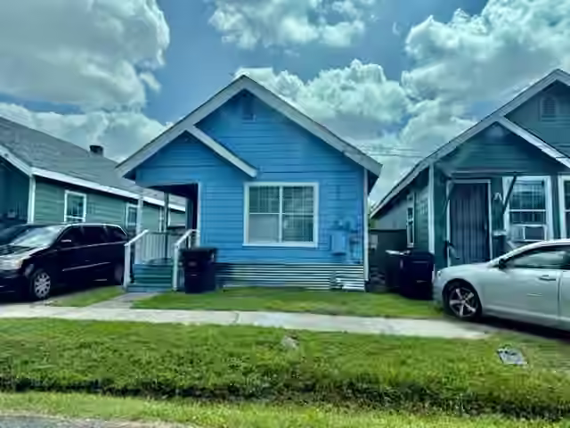 Photo 2 of 2326 Bringhurst Street 7, Houston, TX