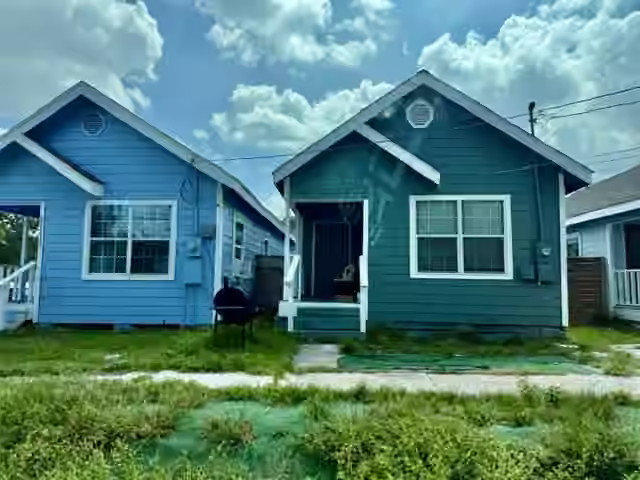 Photo 3 of 2326 Bringhurst Street 7, Houston, TX