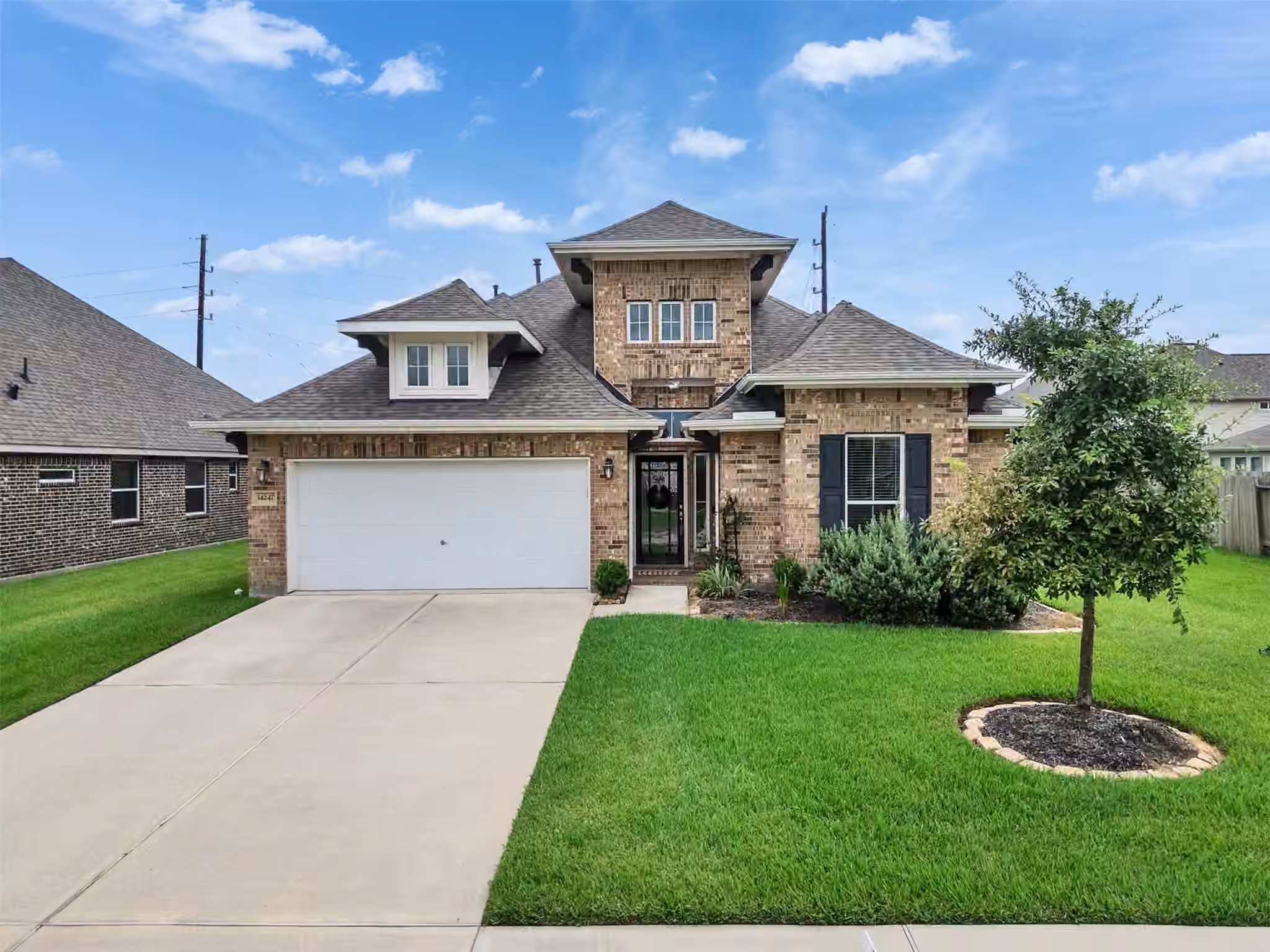Photo 2 of 14247 Medina Drive, Baytown, TX