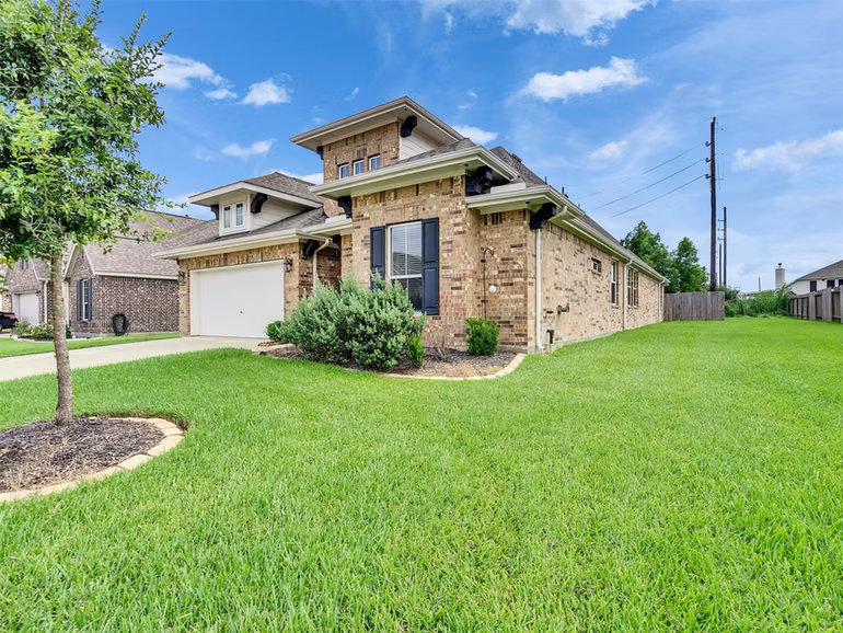 Photo 7 of 14247 Medina Drive, Baytown, TX