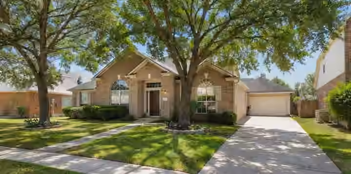 Photo 3 of 17711 Emerald Garden Lane, Houston, TX