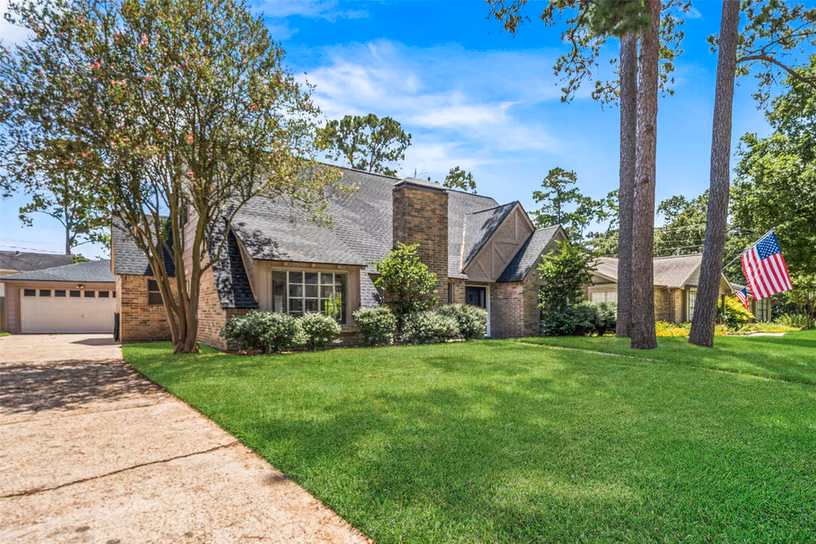 Photo 2 of 7723 Fountaingrove Lane, Spring, TX