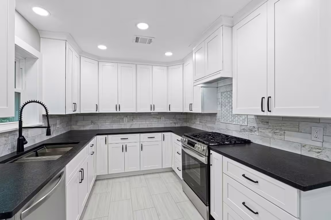 Photo 7 of 284 Hackberry Street, Trinity, TX