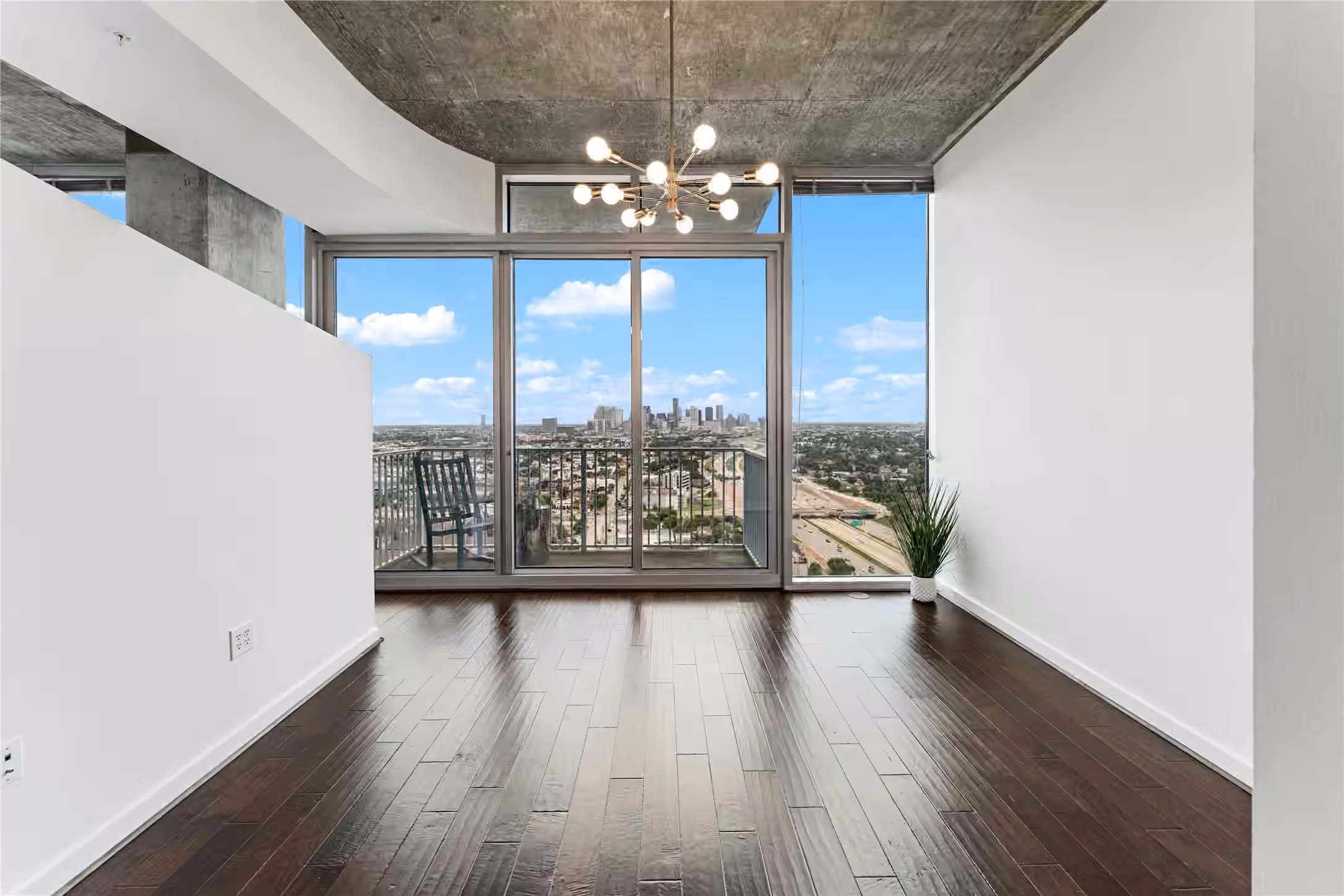 Photo 4 of 5925 Almeda Road 12711, Houston, TX