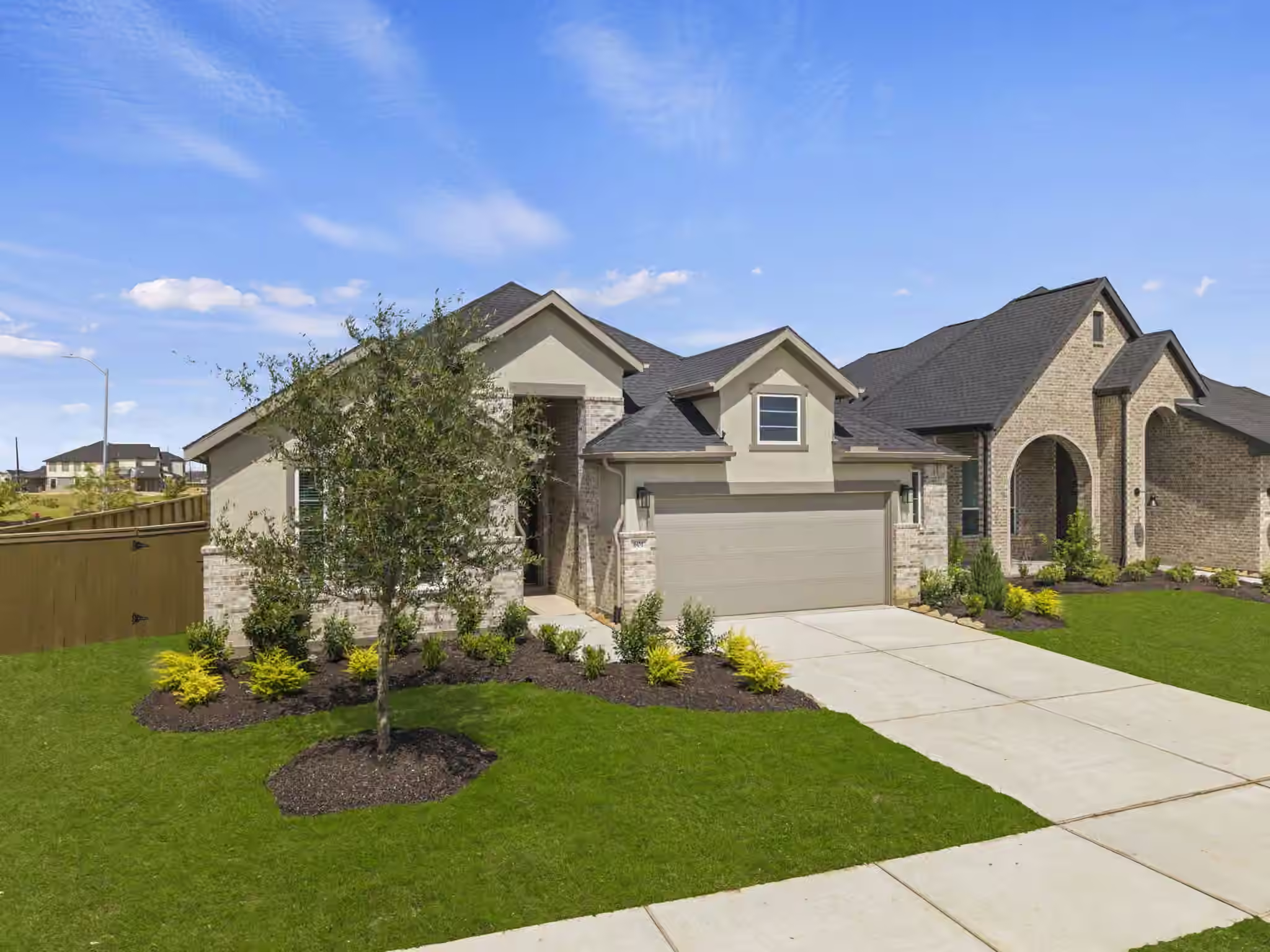Photo 3 of 601 Green Ash Way, Waller, TX