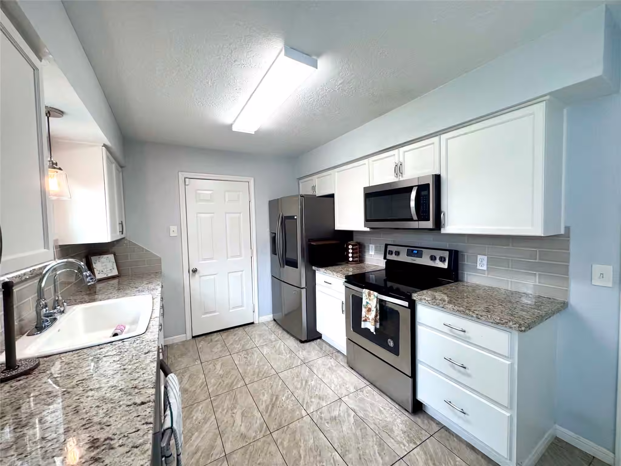 Photo 2 of 2809 La Mesa Street, Bay City, TX