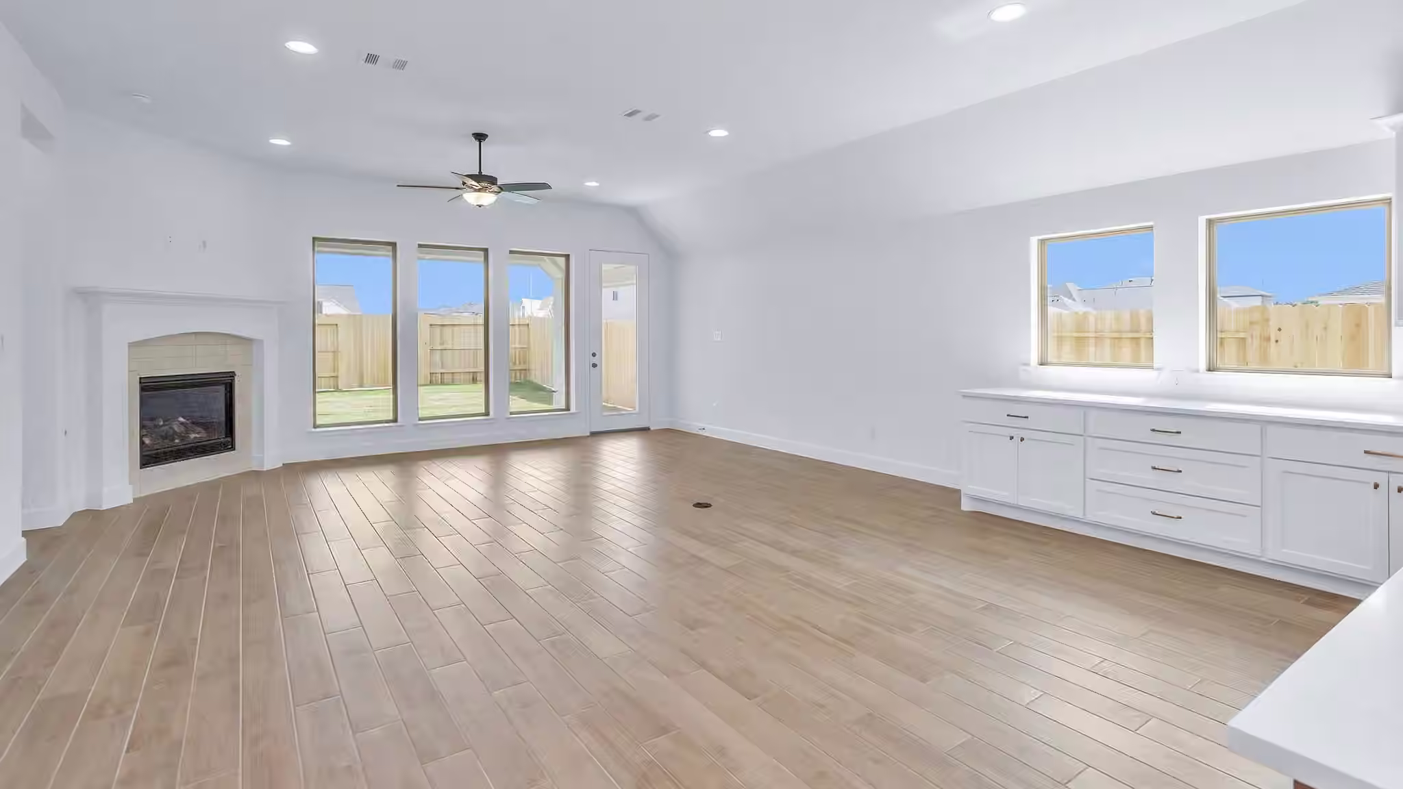 Photo 6 of 22219 Larkspir Gate Drive, Hockley, TX