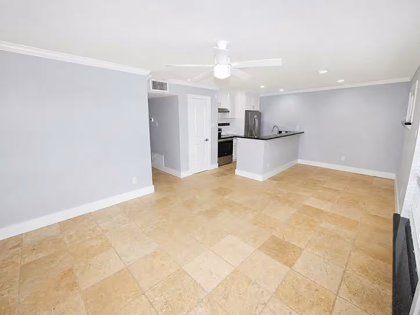 Photo 5 of 8118 Albacore Drive 7, Houston, TX