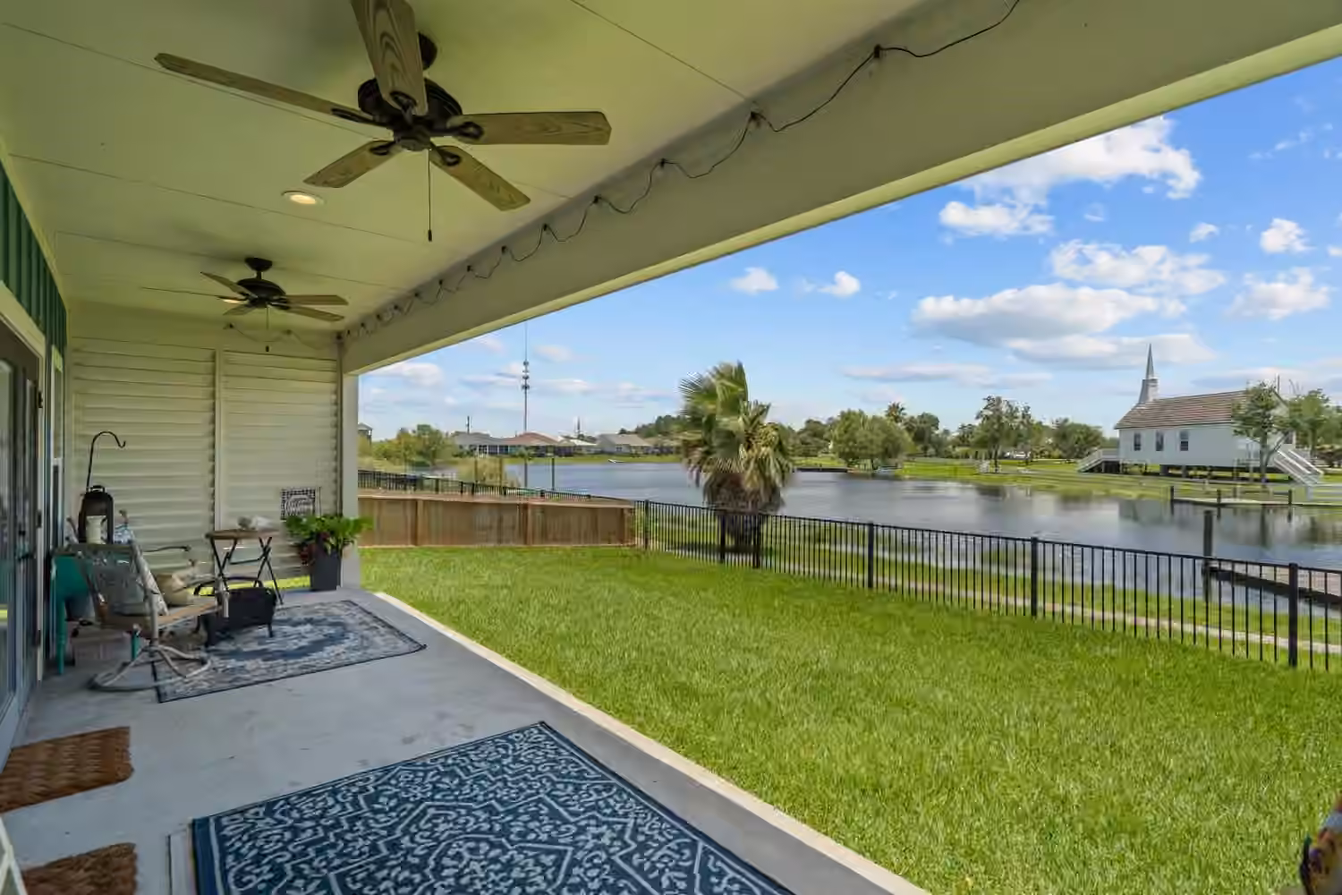 Photo 2 of 639 29th Street, San Leon, TX