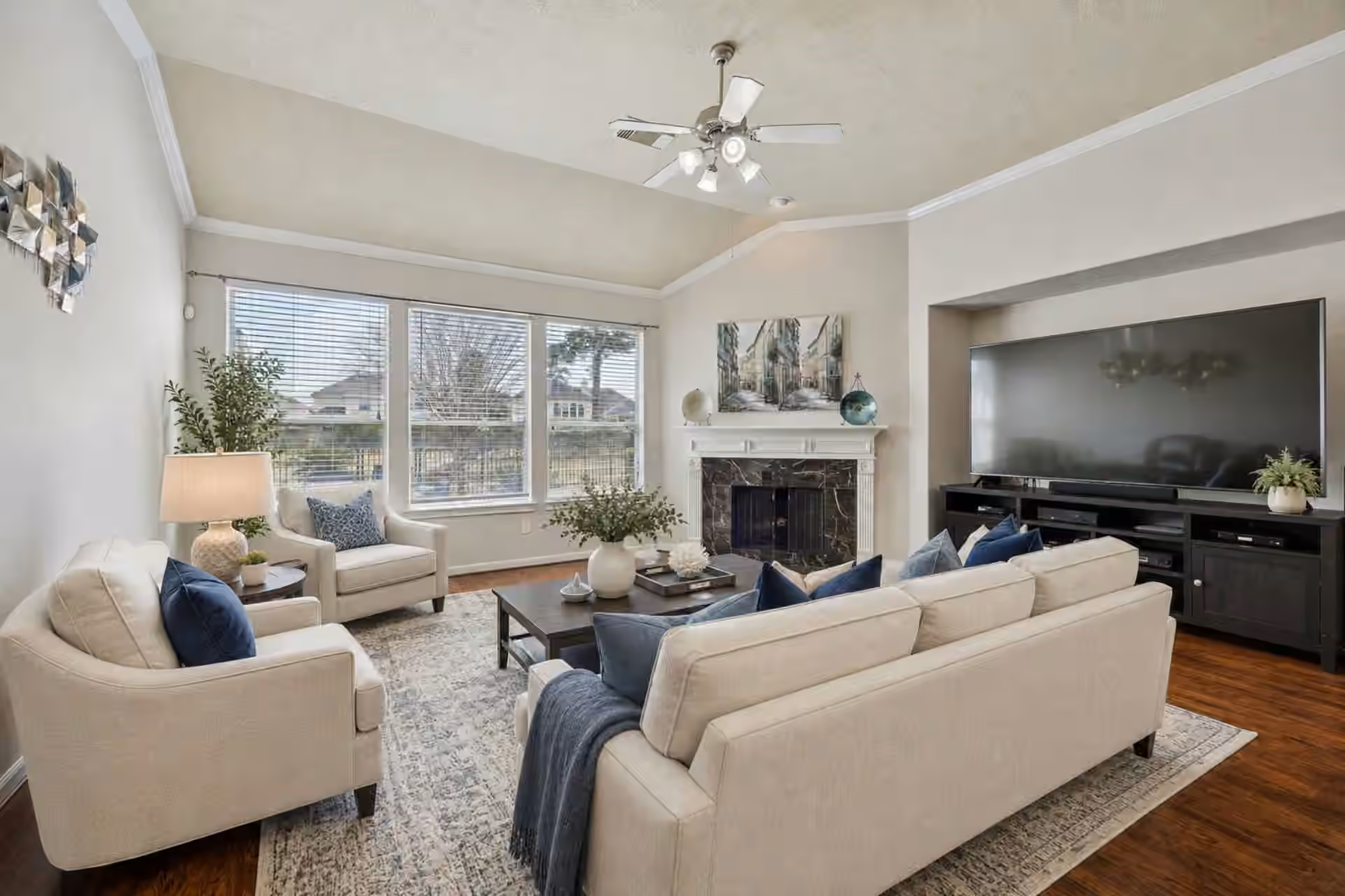 Photo 3 of 4635 Countrymeadows Drive, Spring, TX