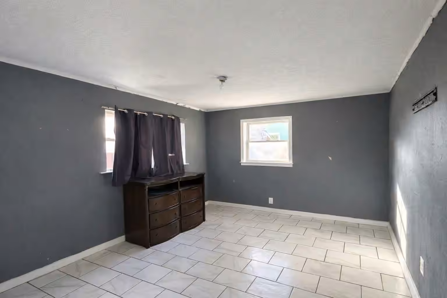 Photo 5 of 2919 Staples Street, Houston, TX