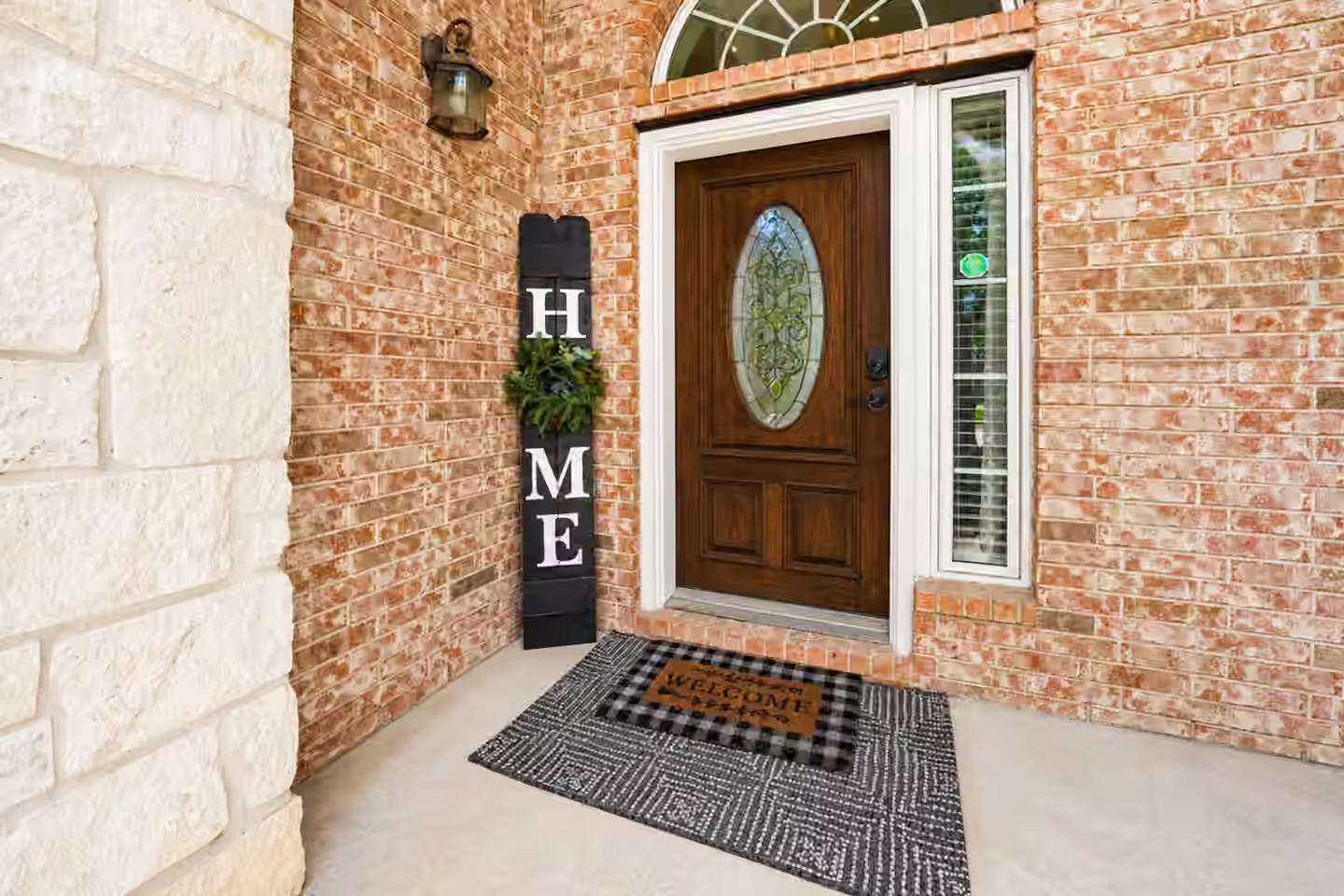 Photo 2 of 10005 Willowmoor Lane, Brookshire, TX