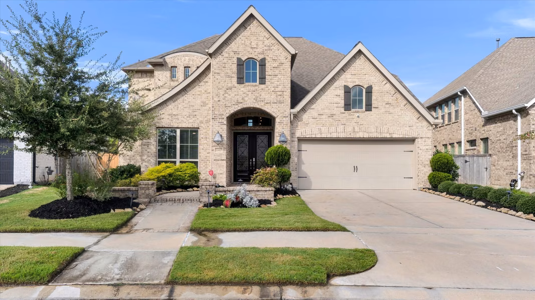 Photo of 15407 Tupelo Spur Drive, Cypress, TX