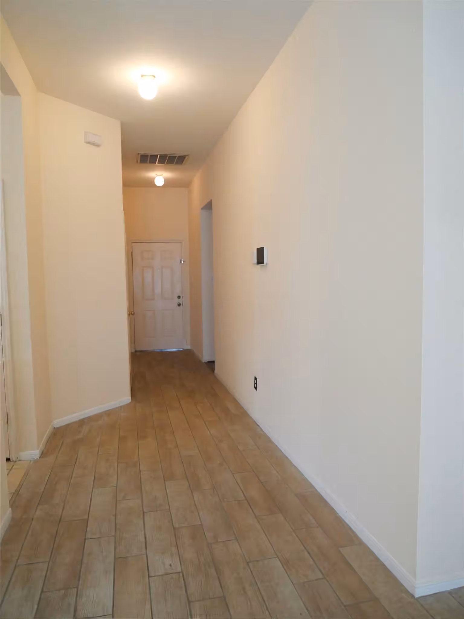 Photo 5 of 4923 Callery Creek Drive, Houston, TX