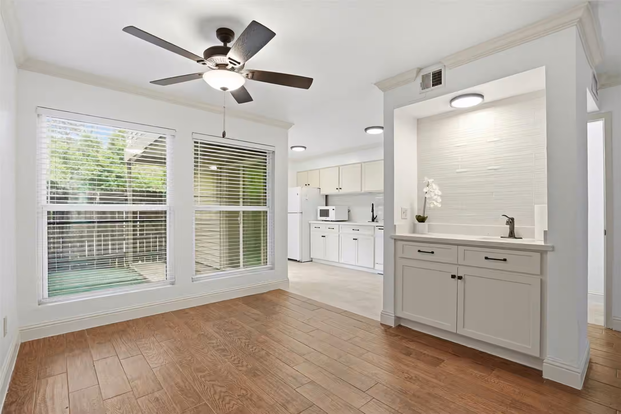 Photo 4 of 2200 Cypress Landing Drive A3, Houston, TX