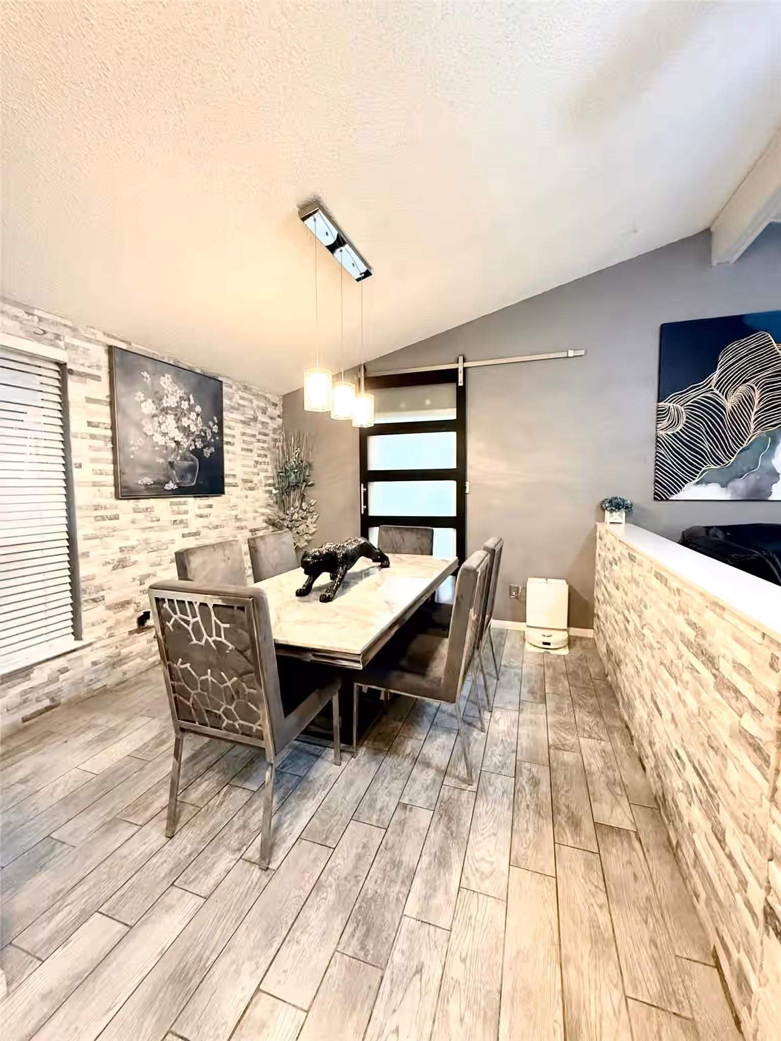 Photo 3 of 17314 Huntersglen Circle, Humble, TX
