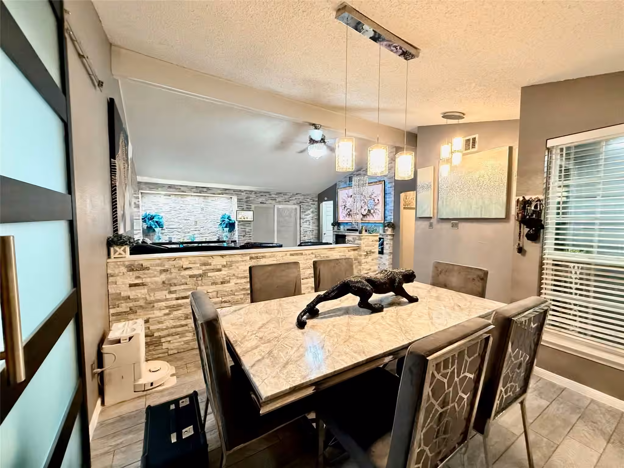 Photo 4 of 17314 Huntersglen Circle, Humble, TX