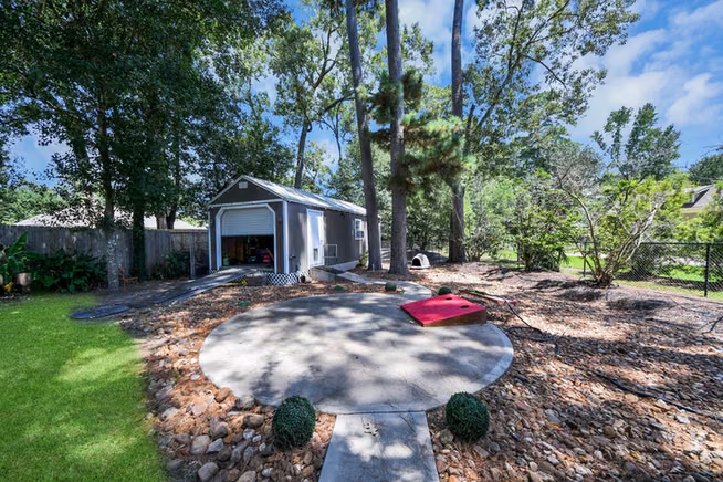 Photo 5 of 910 Apollo Street, New Caney, TX