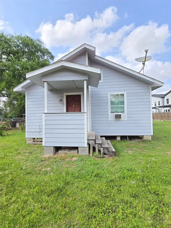 Photo 2 of 1110 Paul Quinn Street, Houston, TX