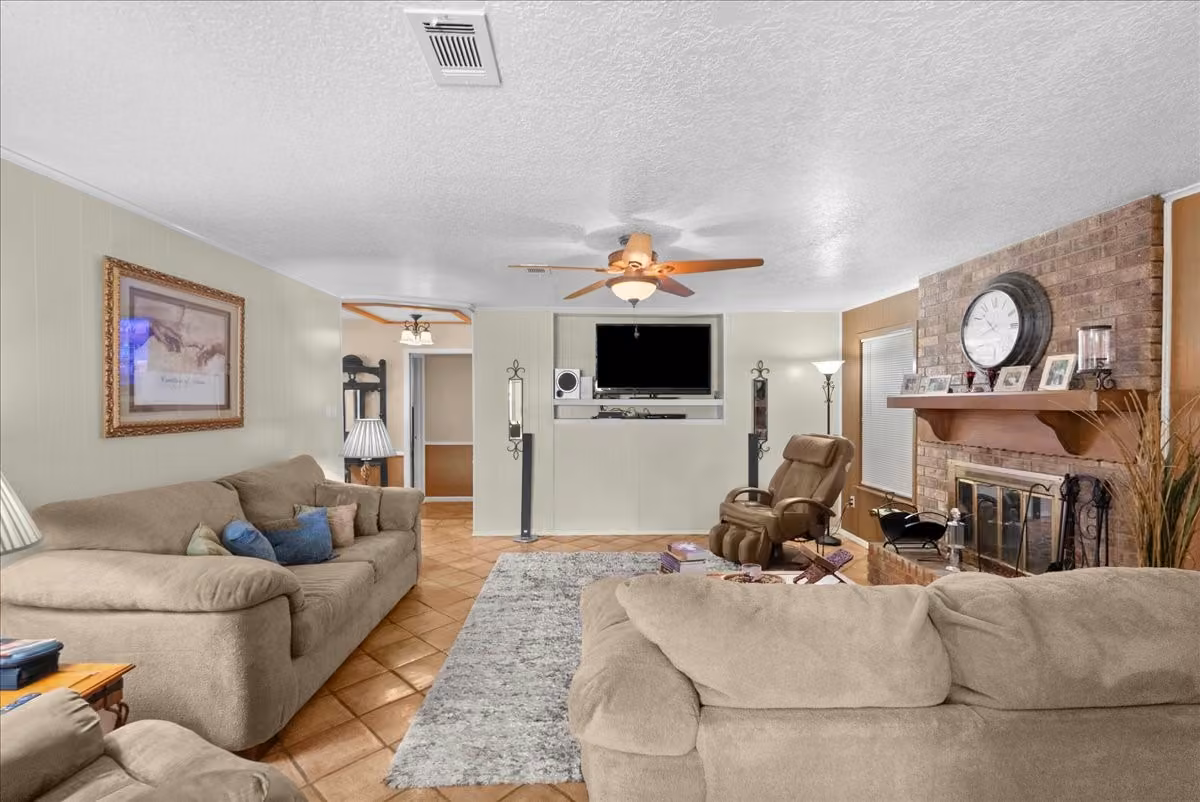 Photo 6 of 12615 Old River Drive, Mont Belvieu, TX