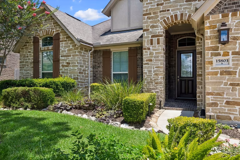 Photo 4 of 15803 Graham Spring Lane, Houston, TX