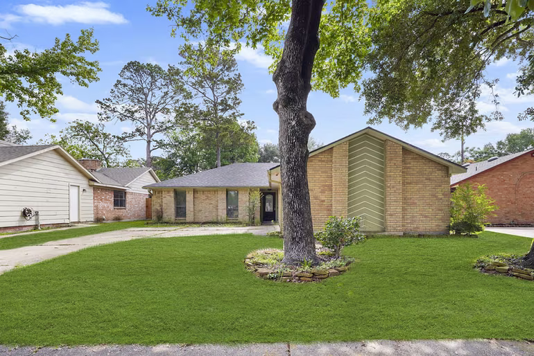 Photo of 20114 Foxchester Lane, Humble, TX