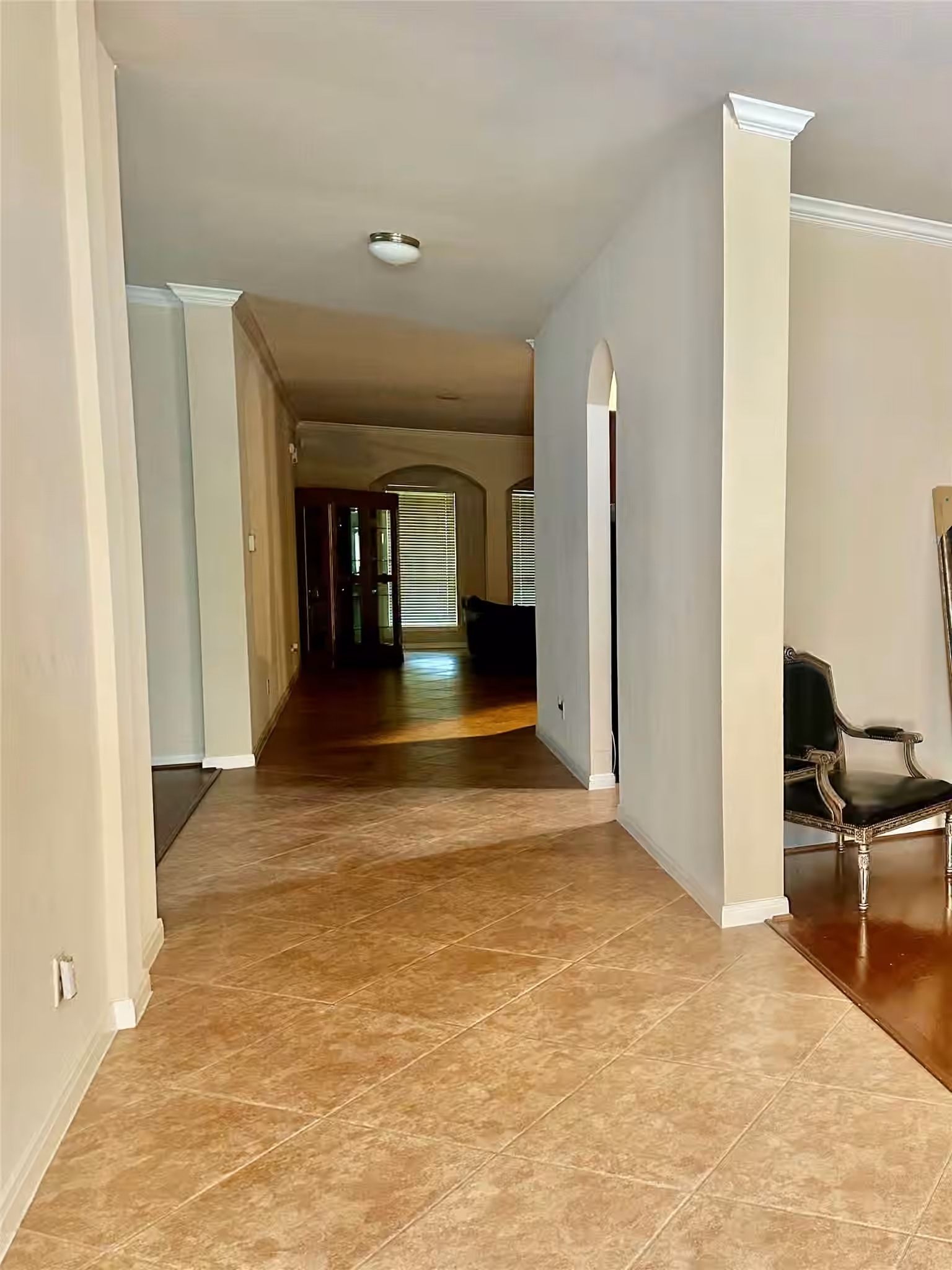 Photo 3 of 15923 Maple Shores Drive, Houston, TX
