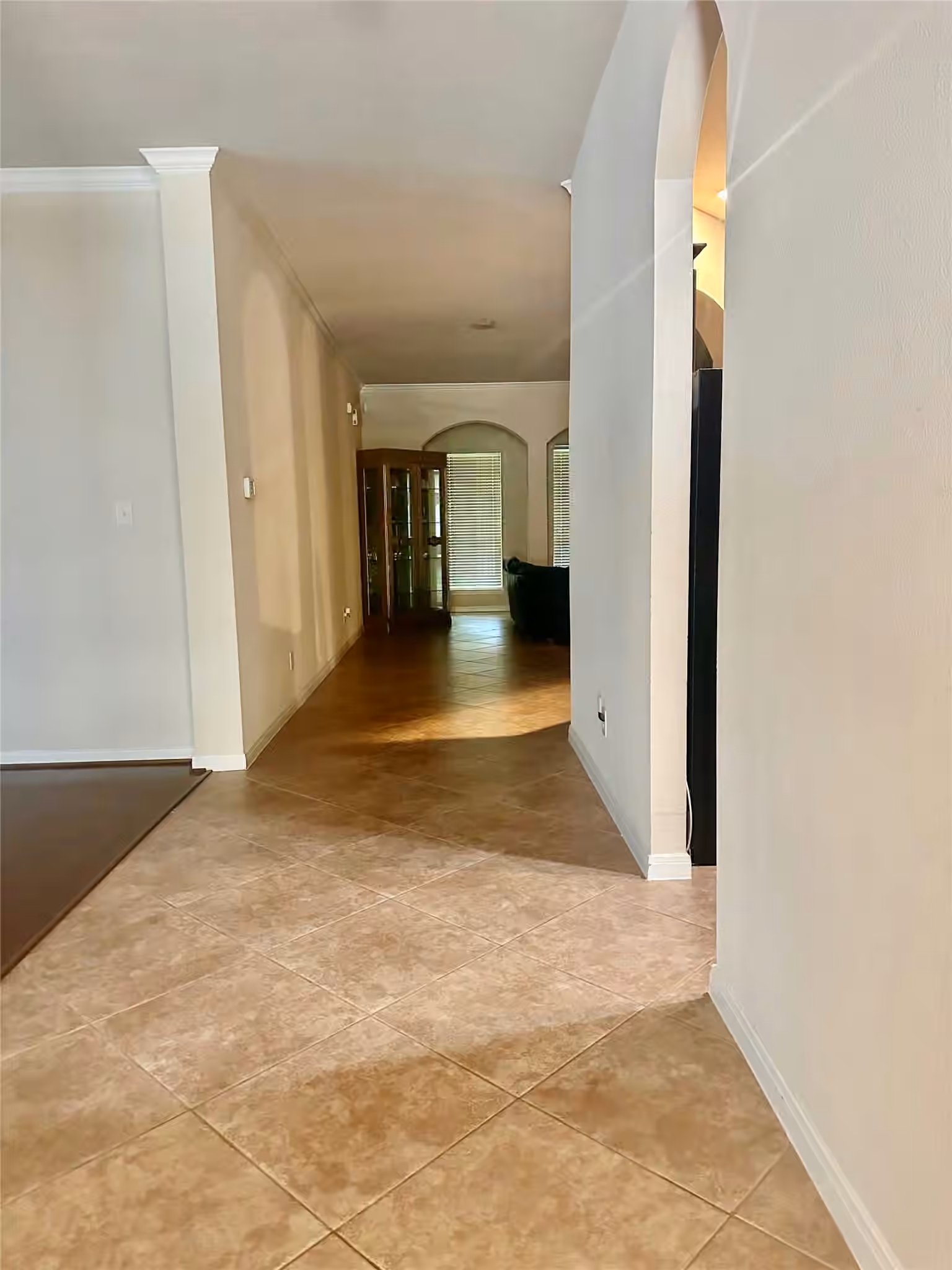 Photo 5 of 15923 Maple Shores Drive, Houston, TX