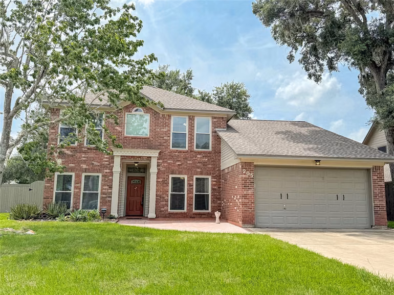 Photo of 205 Peppermint Drive, Lake Jackson, TX 77566