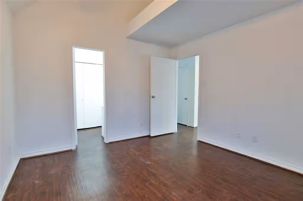 Photo 4 of 17642 Northfalk Drive, Houston, TX