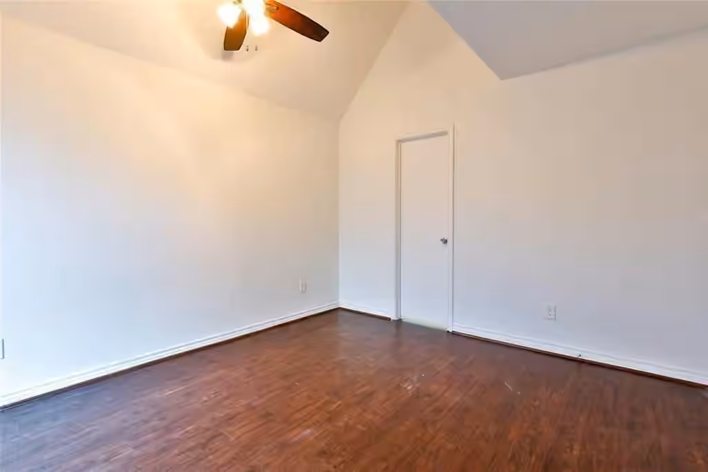Photo 5 of 17642 Northfalk Drive, Houston, TX