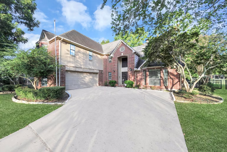 Photo 2 of 1715 Pitts Road, Richmond, TX