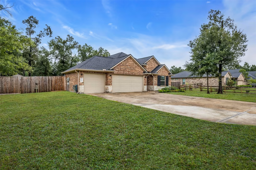 Photo 4 of 9199 White Tail Drive, Conroe, TX