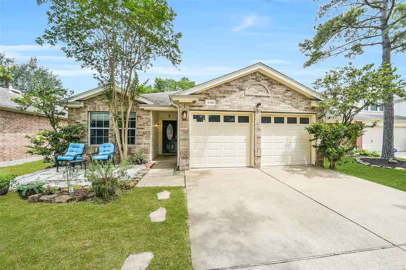 Photo of 17118 Shadow Ledge Drive, Houston, TX