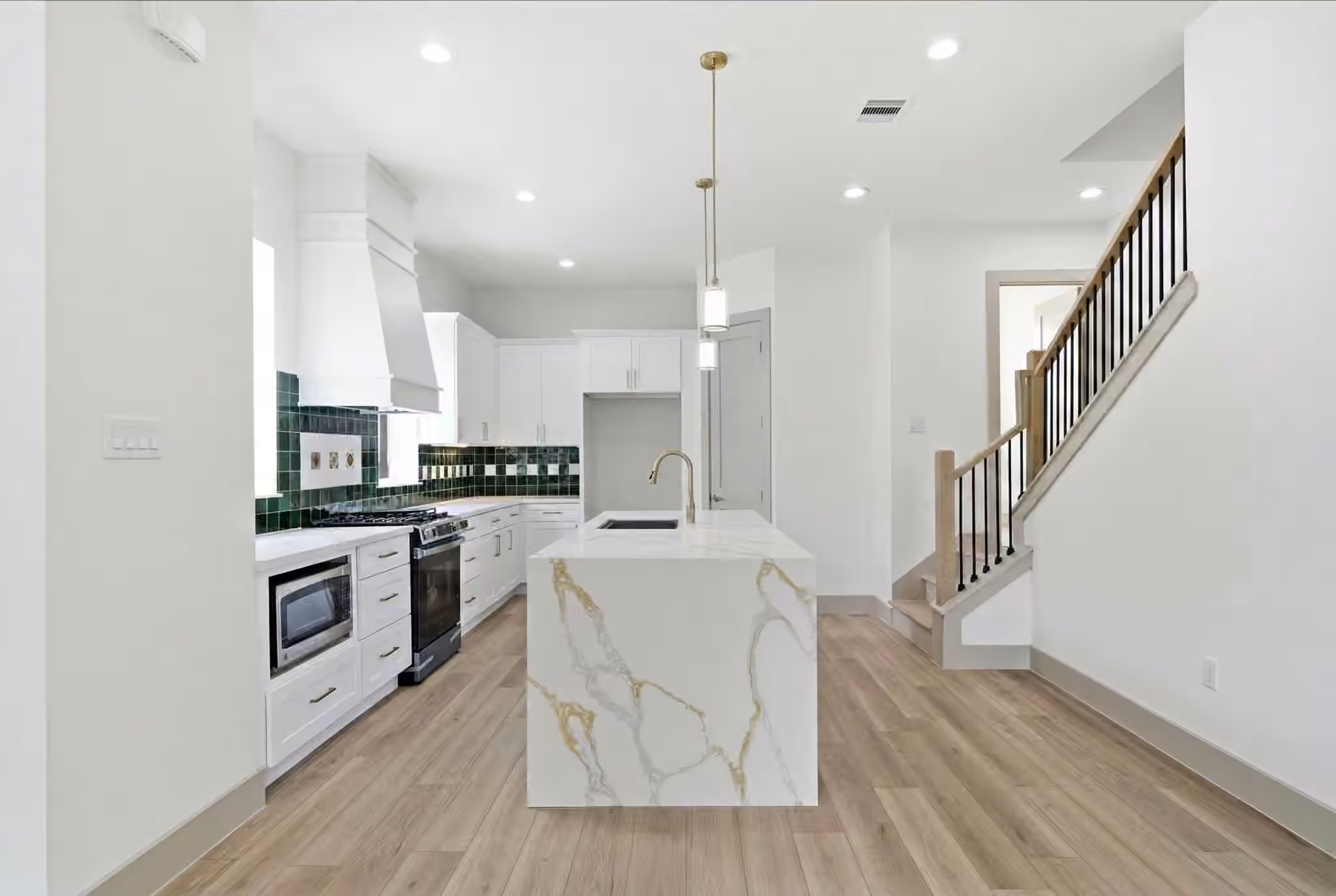 Photo 4 of 1116 Weiss Street, Houston, TX