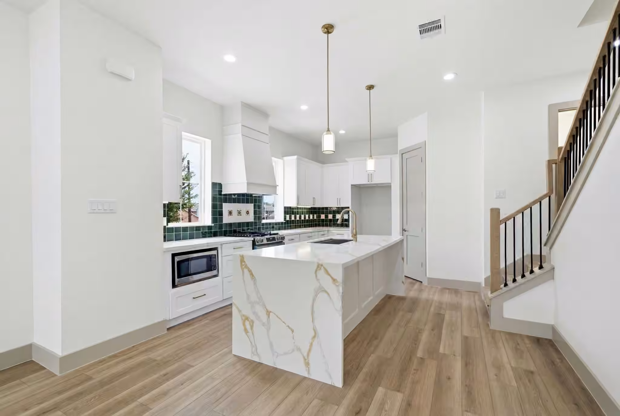 Photo 5 of 1116 Weiss Street, Houston, TX