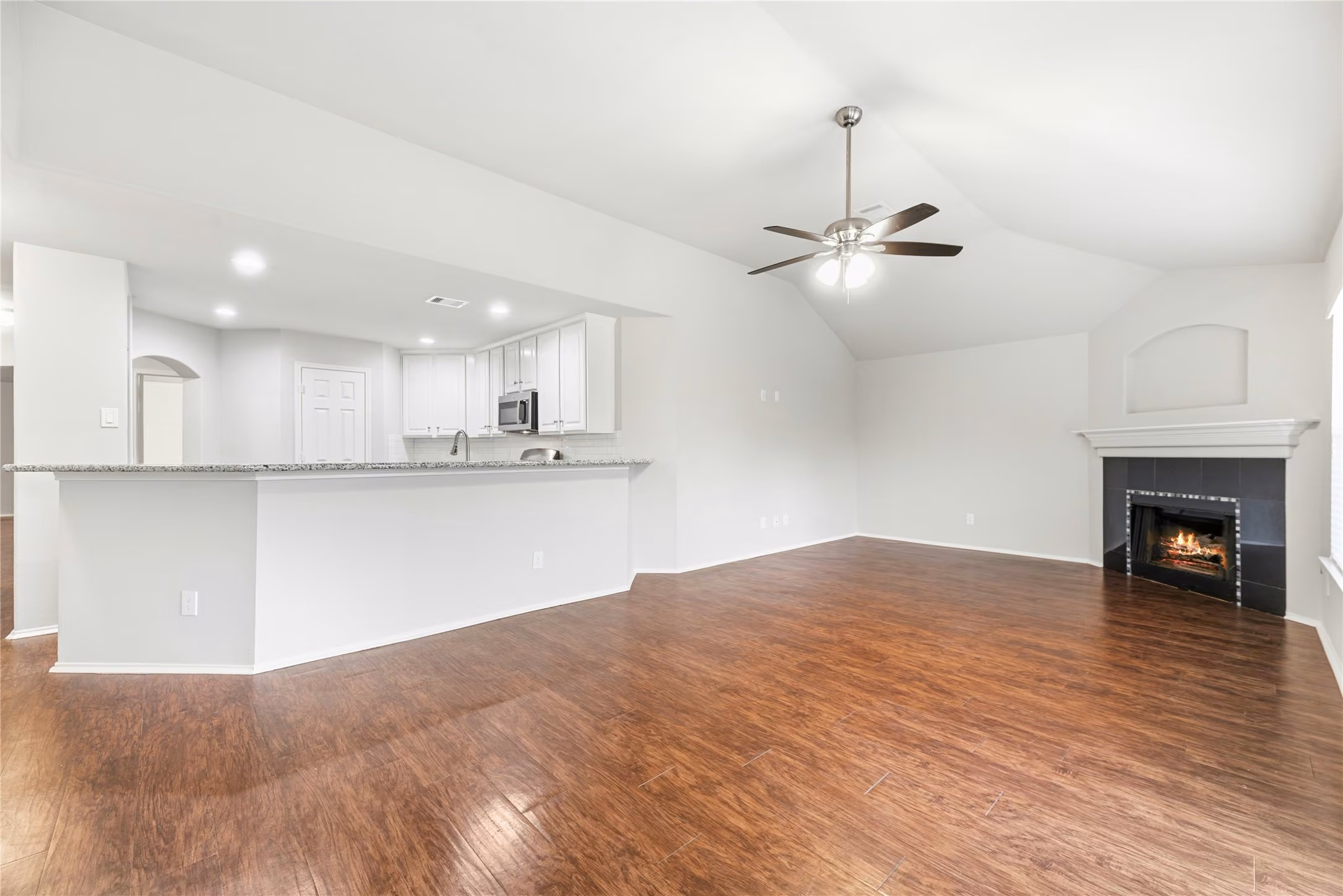 Photo 7 of 17211 Timber Cliff Court, Cypress, TX