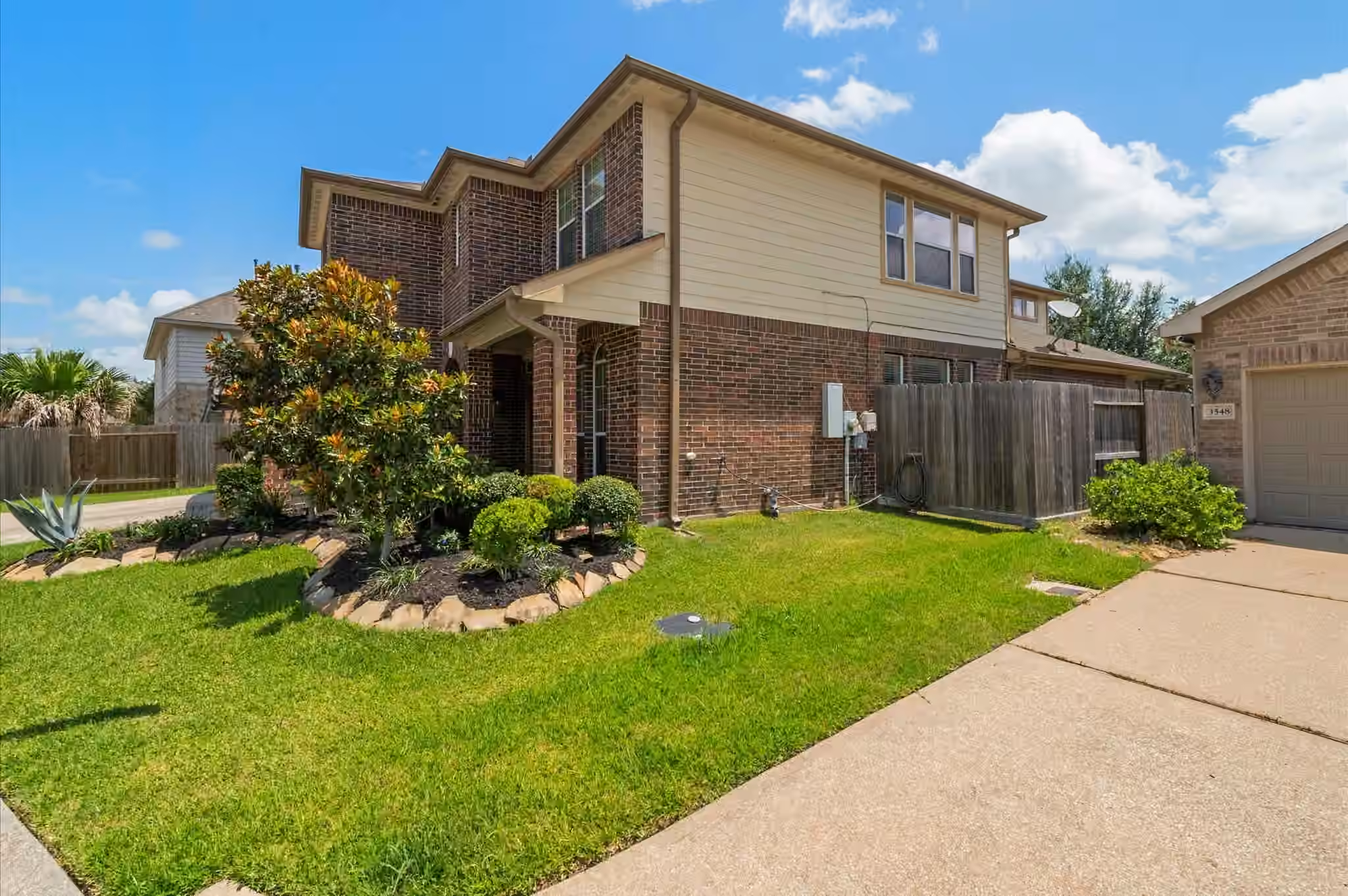 Photo 3 of 3544 Firenze Drive, Friendswood, TX