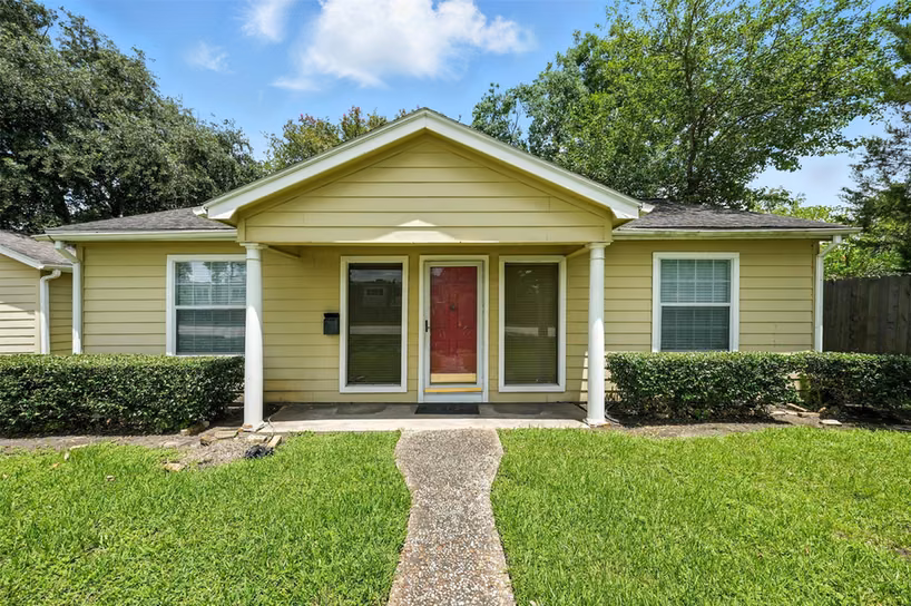 Photo 4 of 6305 S Rice Avenue, Bellaire, TX