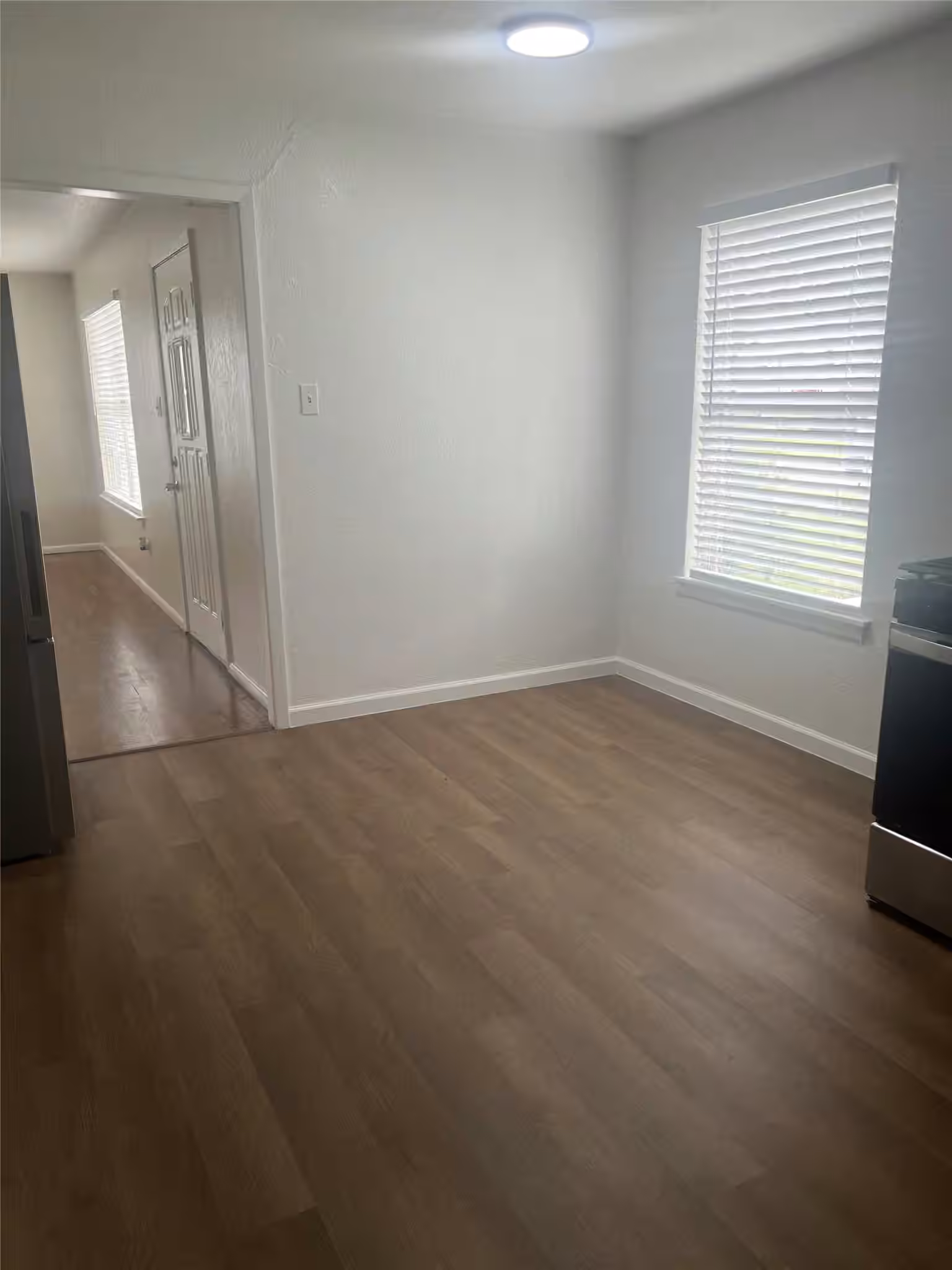 Photo 6 of 102 Forest Oaks Ln, Lake Jackson, TX