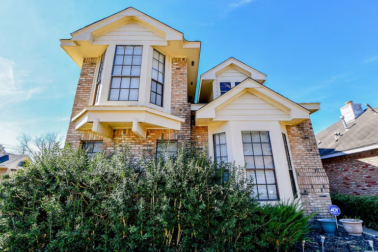 Photo 2 of 8628 Beechcrest Street, Houston, TX