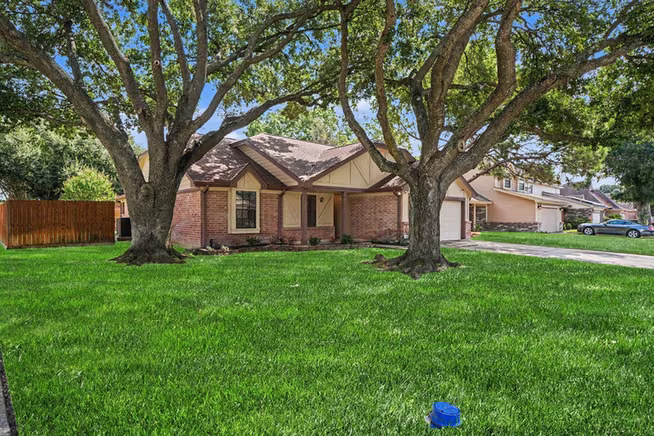 Photo 4 of 10038 Wayward Wind Lane, Houston, TX