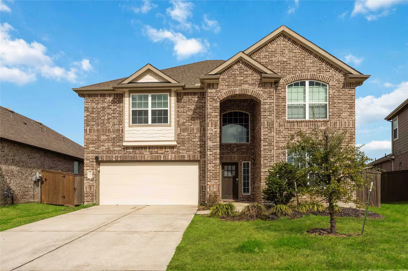 Photo 2 of 7606 Cottonwood Falls Drive, Spring, TX